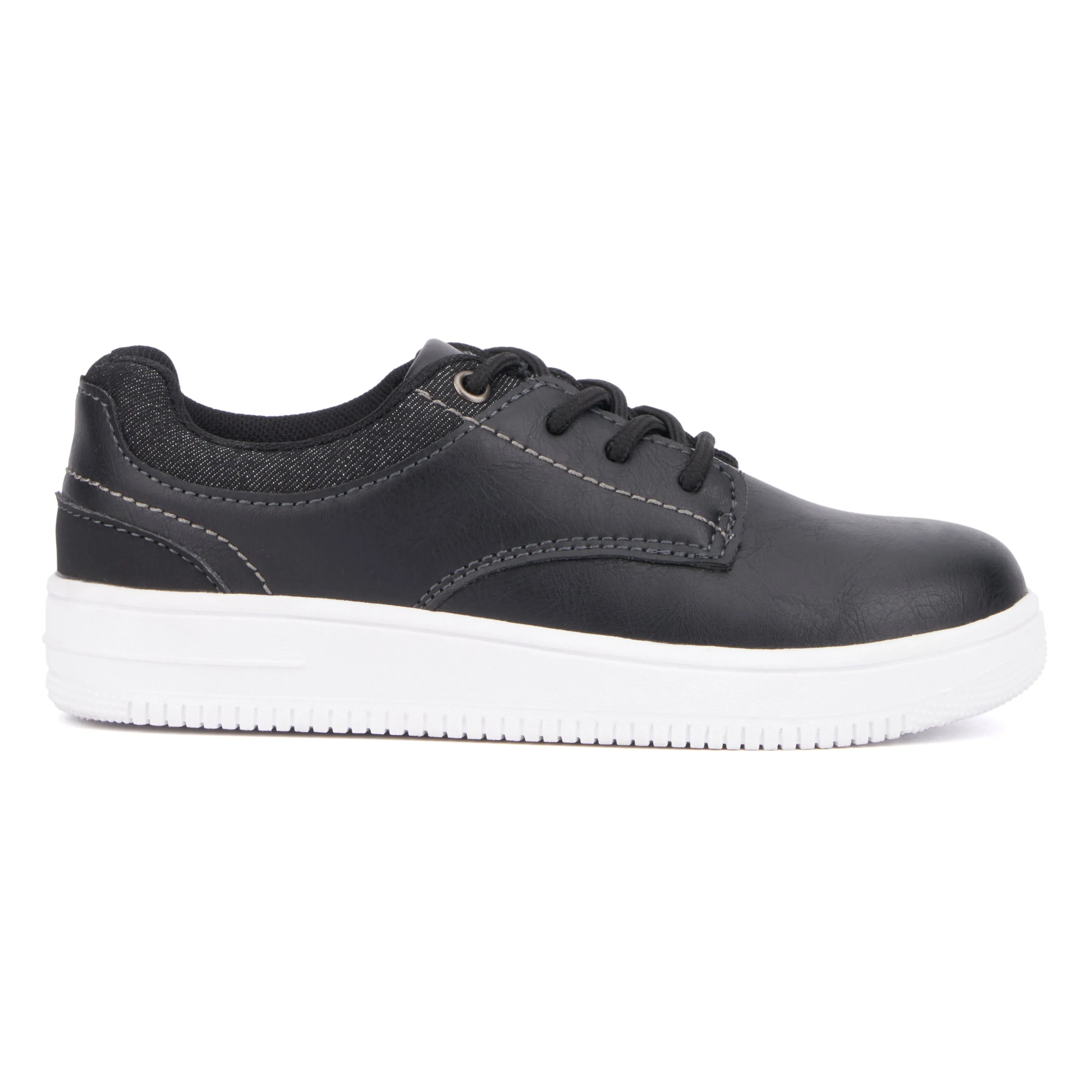 Boy's Blake Low Top Sneakers