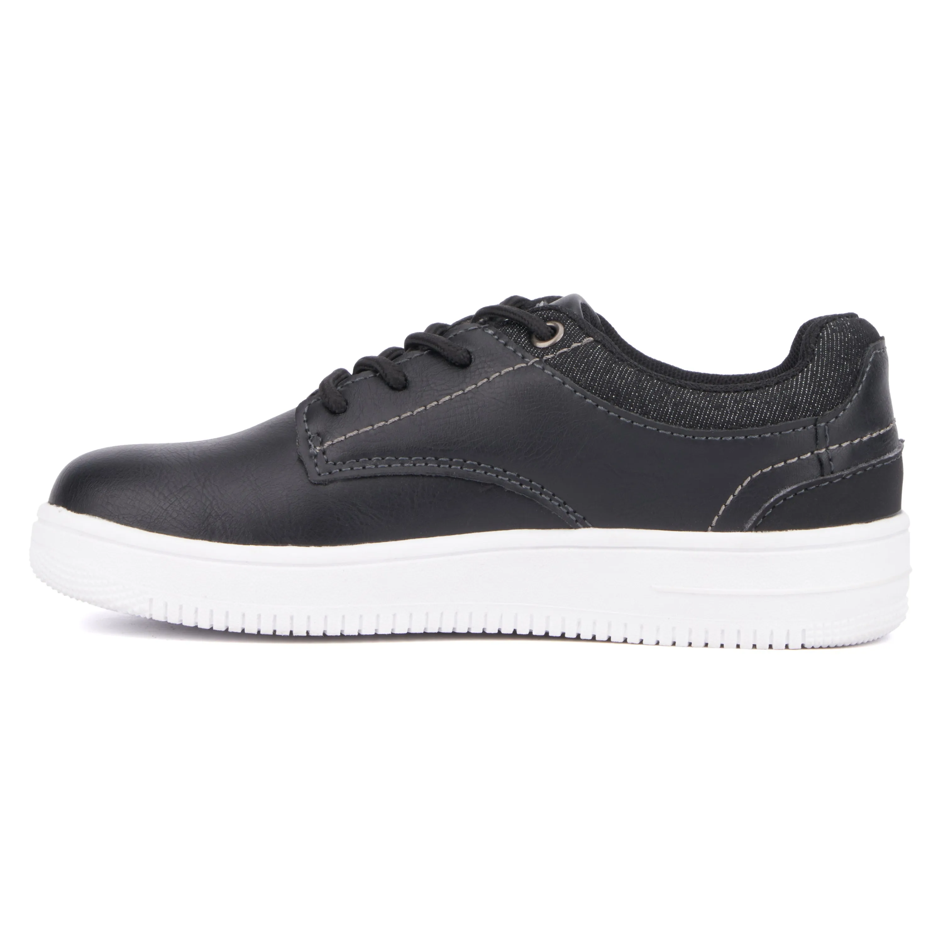 Boy's Blake Low Top Sneakers