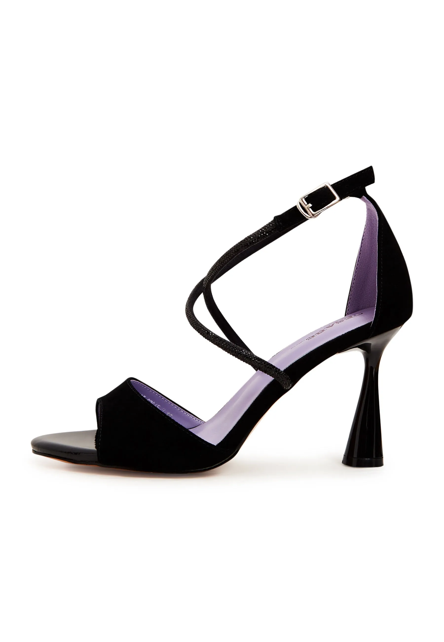 Elevated Elegance Sandals - Black