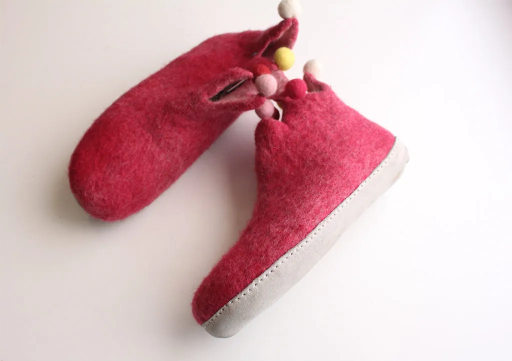 Trendy Pink Felt Slipper from Nepal