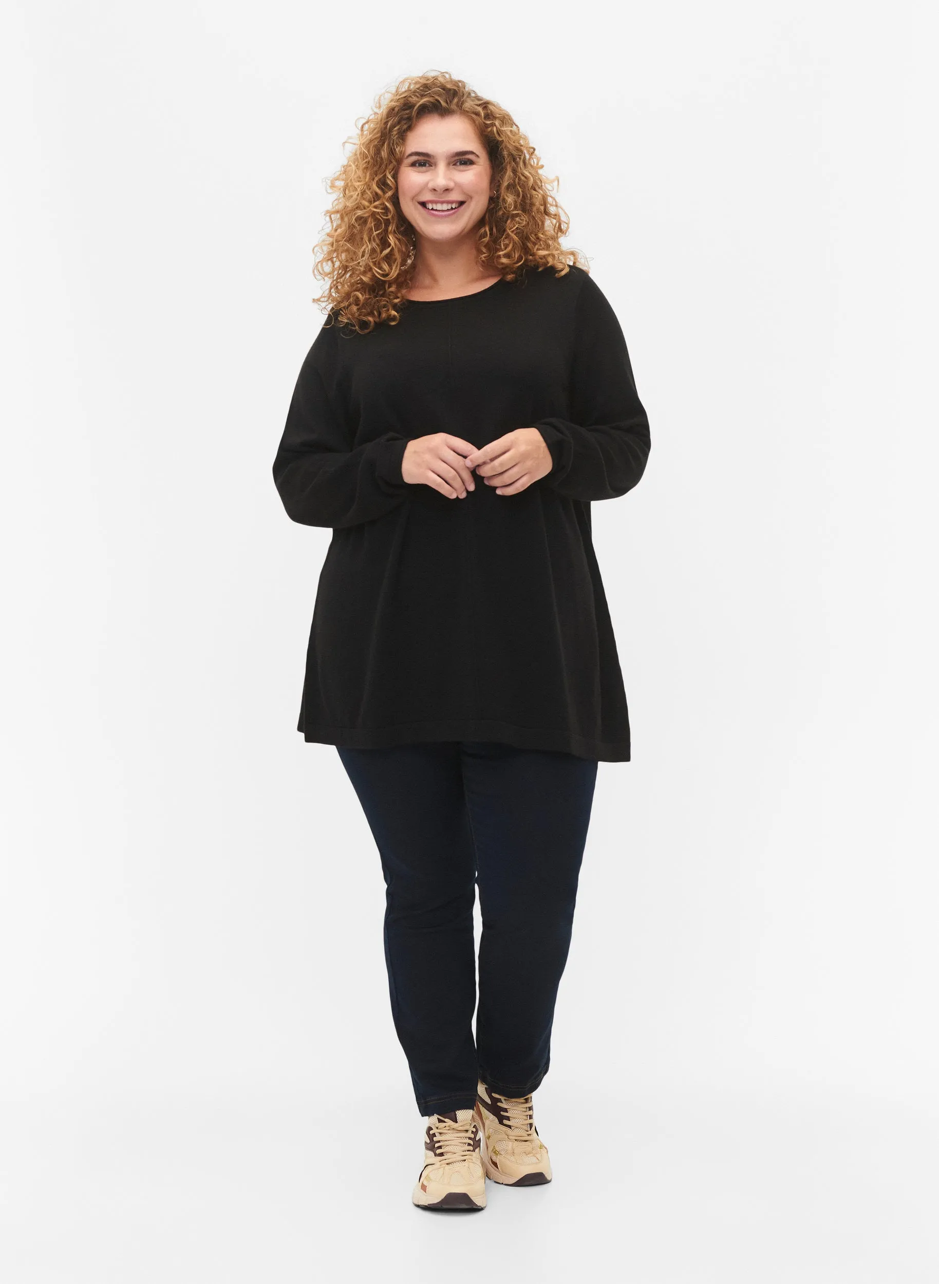 Zizzi Shape Knit Jumper in Black